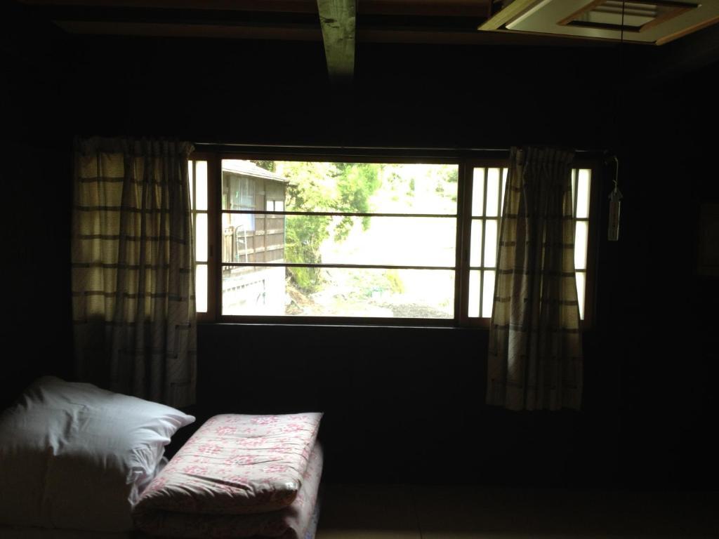 Choyomon Hotel Nanto Habitación foto